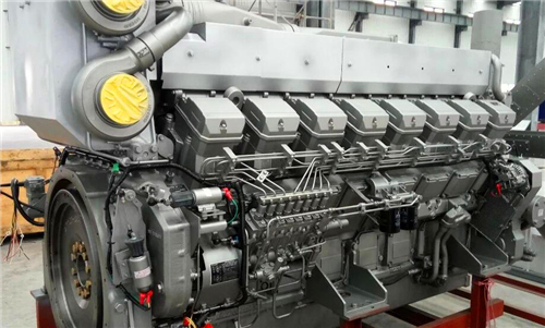 三菱R16柴油發(fā)動機氣缸頭、進排氣閥門機構(gòu)的解體、檢修