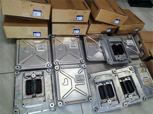 探秘沃爾沃柴油發(fā)動機的“智慧大腦”：21300122 ECM