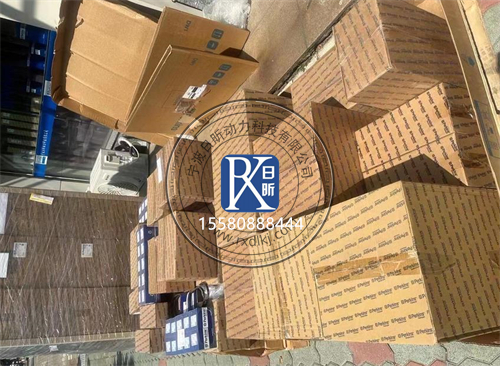 特雷克斯TLB820裝載機(jī)珀金斯發(fā)動(dòng)機(jī)，這些保養(yǎng)維修干貨你必須知道！