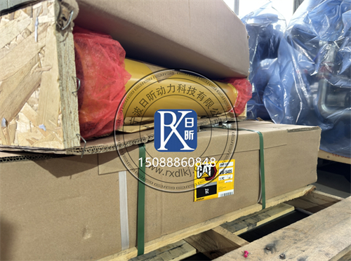 卡特349發(fā)動機機油散熱器：挖掘機的“冷靜守護者”